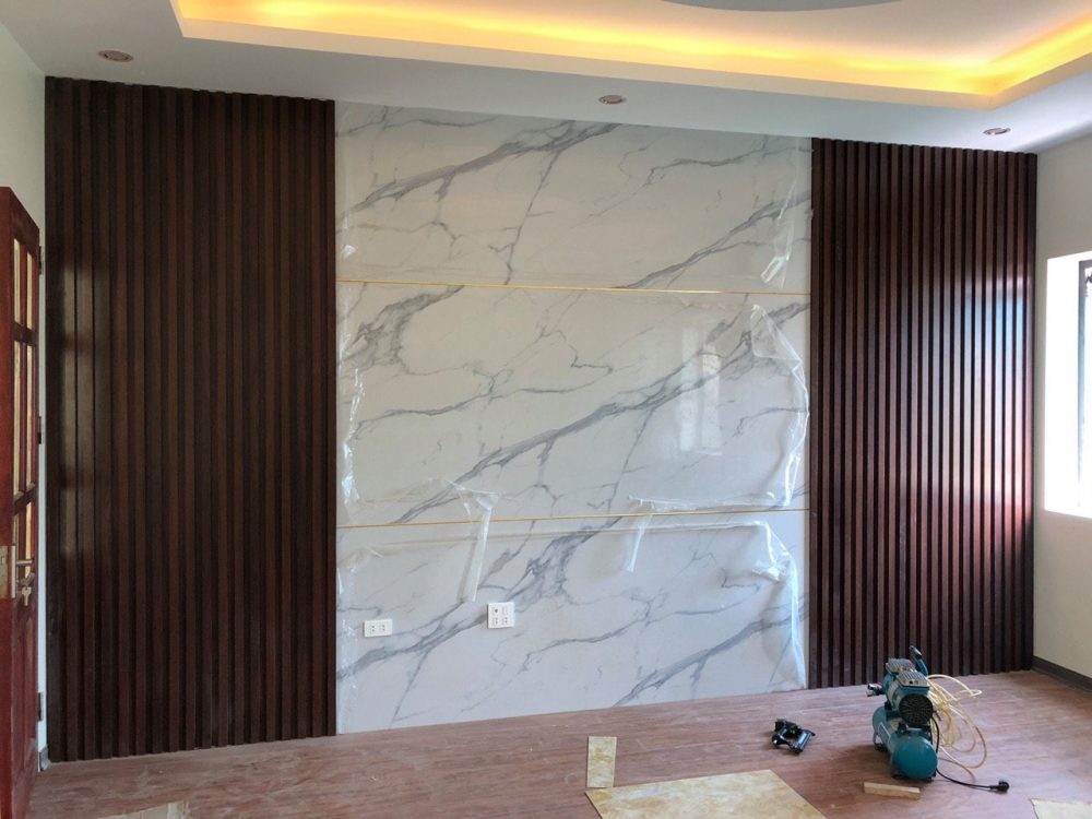 Vách ốp lam sóng kết hợp pvc phòng khách