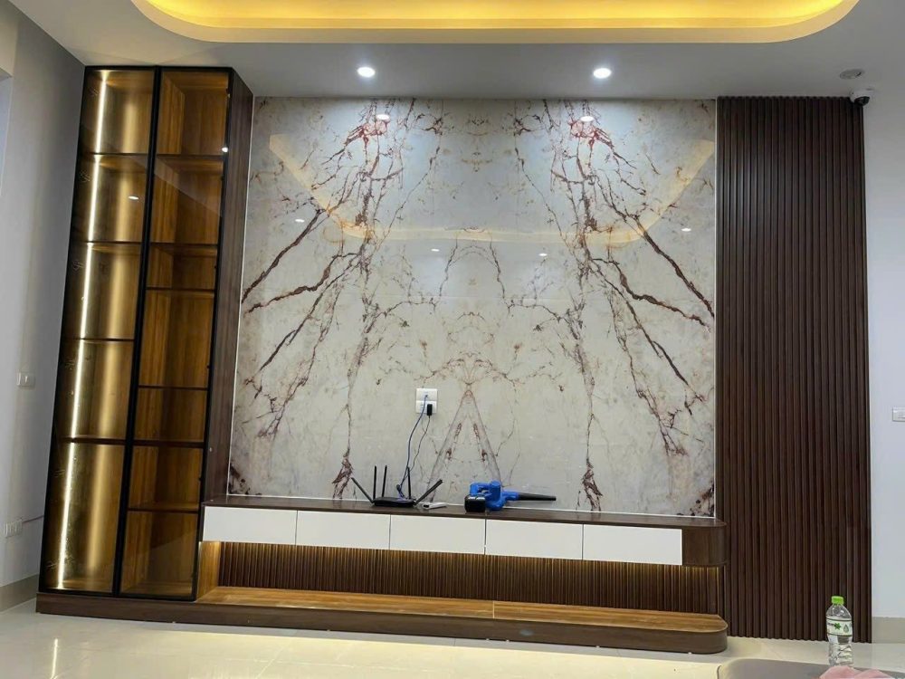 Vách tivi kết hợp tủ cánh kính