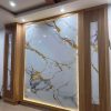 Vách ốp pvc tráng gương kết hợp lam sóng